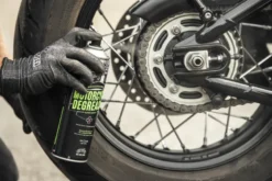 Biodegradowalny spray do Usuwania Smaru Muc-Off Degreaser