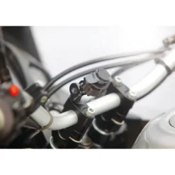 Mocowanie na wsporniku kierownicy Lampa Titan Opti M8 Pro