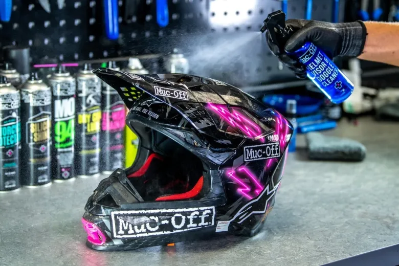 Środek Do Czyszczenia Wizjera, Gogli, Kasku Muc-off Helmet & Visior Cleaner