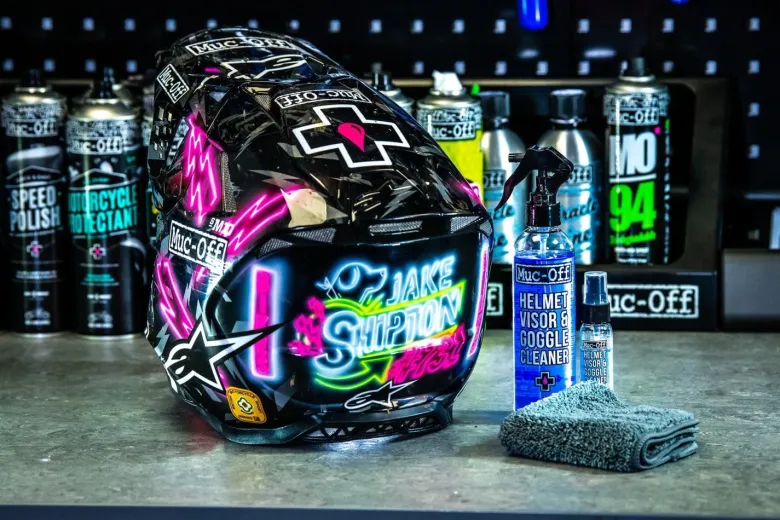 Środek Do Czyszczenia Wizjera, Gogli, Kasku Muc-off Helmet & Visior Cleaner