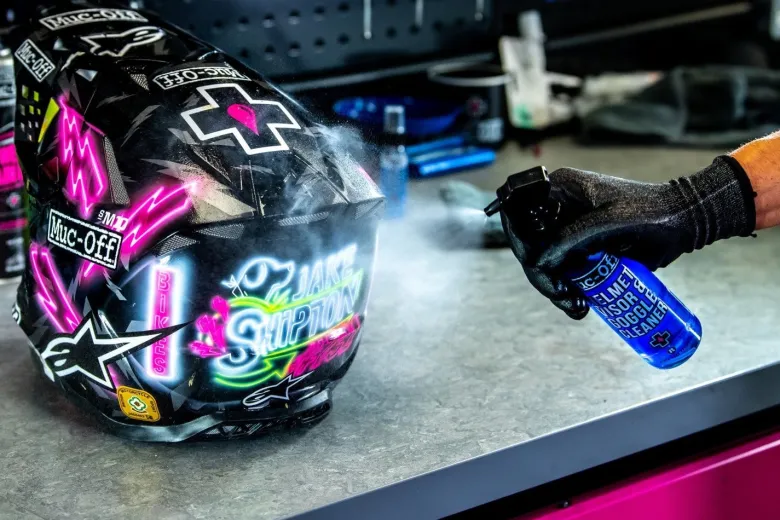 Środek Do Czyszczenia Wizjera, Gogli, Kasku Muc-off Helmet & Visior Cleaner