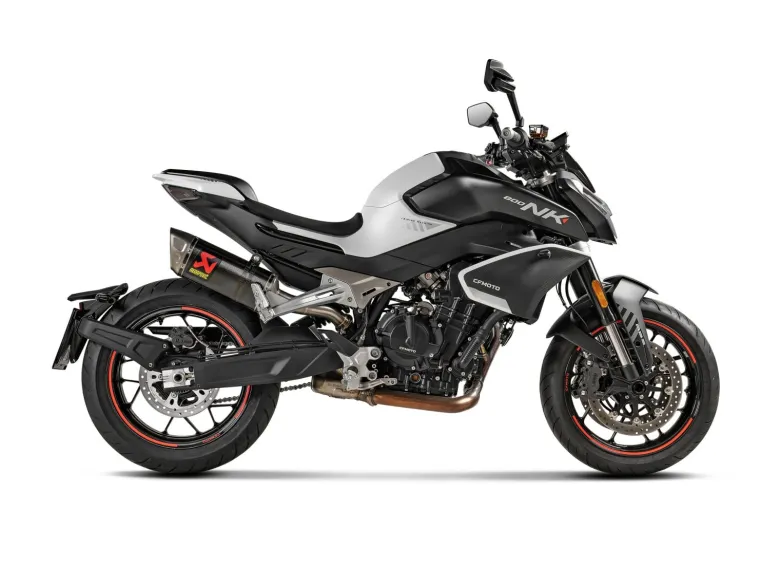 Tłumik Akrapovič Slip-on Line Carbon Muffler CFMOTO NK 800