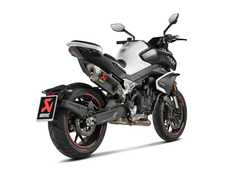 Tłumik Akrapovič Slip-on Line Carbon Muffler CFMOTO NK 800